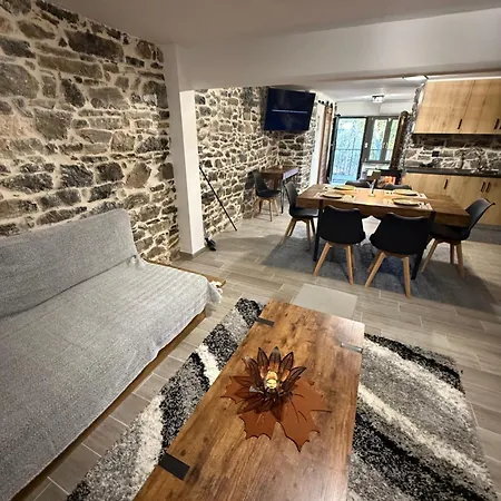 Stone House 펜션 Seta