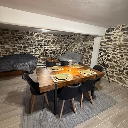 펜션 Stone House *