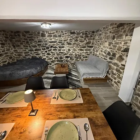 Stone House 펜션 *